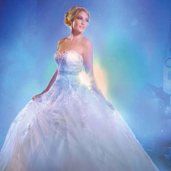 Alfred Angelo Disney Cinderella 272 Wedding Dress Sz. 8 White/Silver $1,595 NWT - Picture 1 of 16